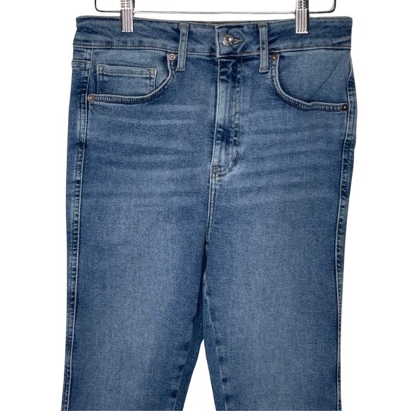 WE THE FREE | Free People High Rise Stretch Fit Raw Hem Jegging | Size 30 - Picture 3 of 13